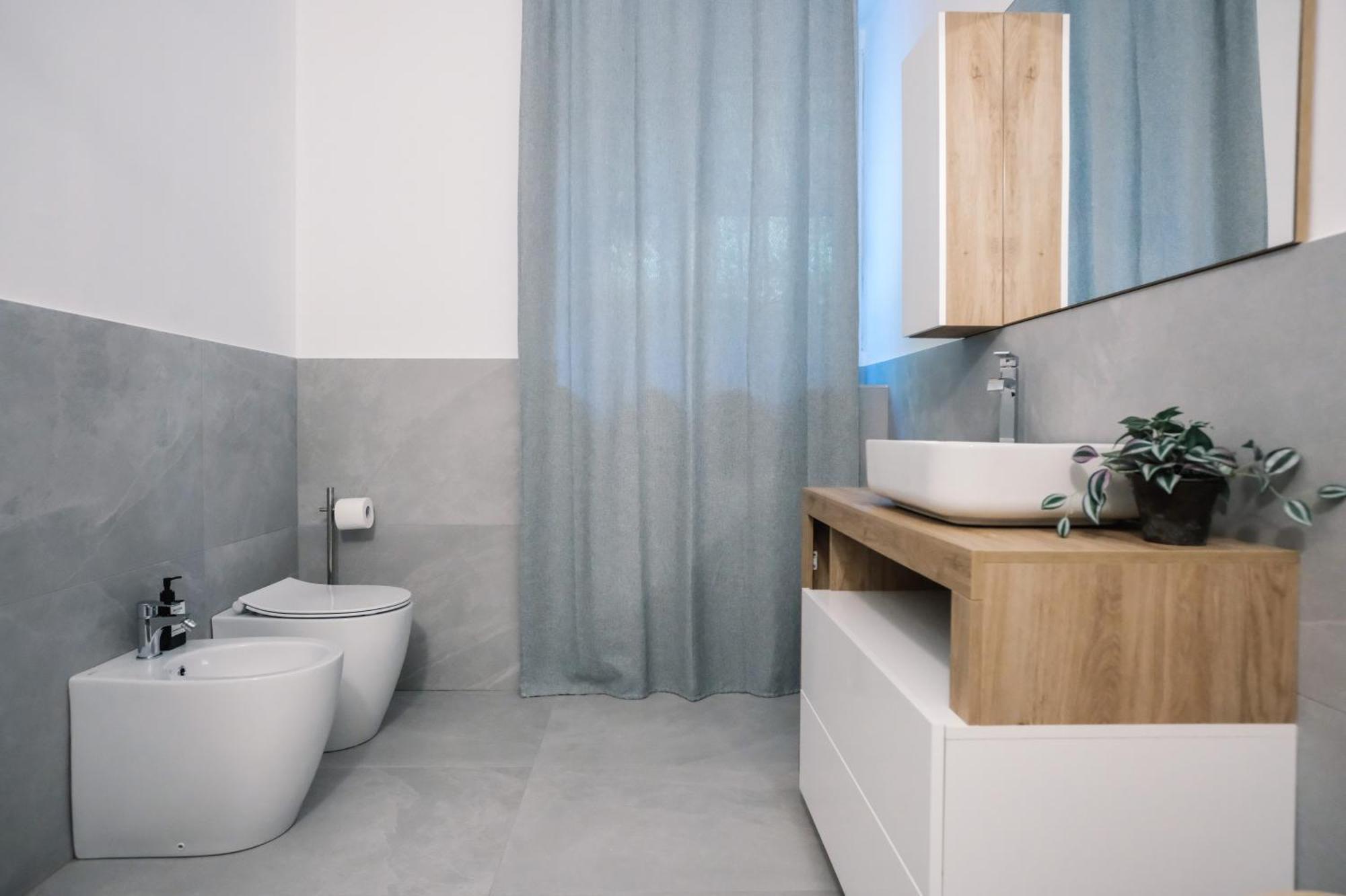 Flora Inn, Scotti'S House - Due Passi In Centro 베르가모 외부 사진