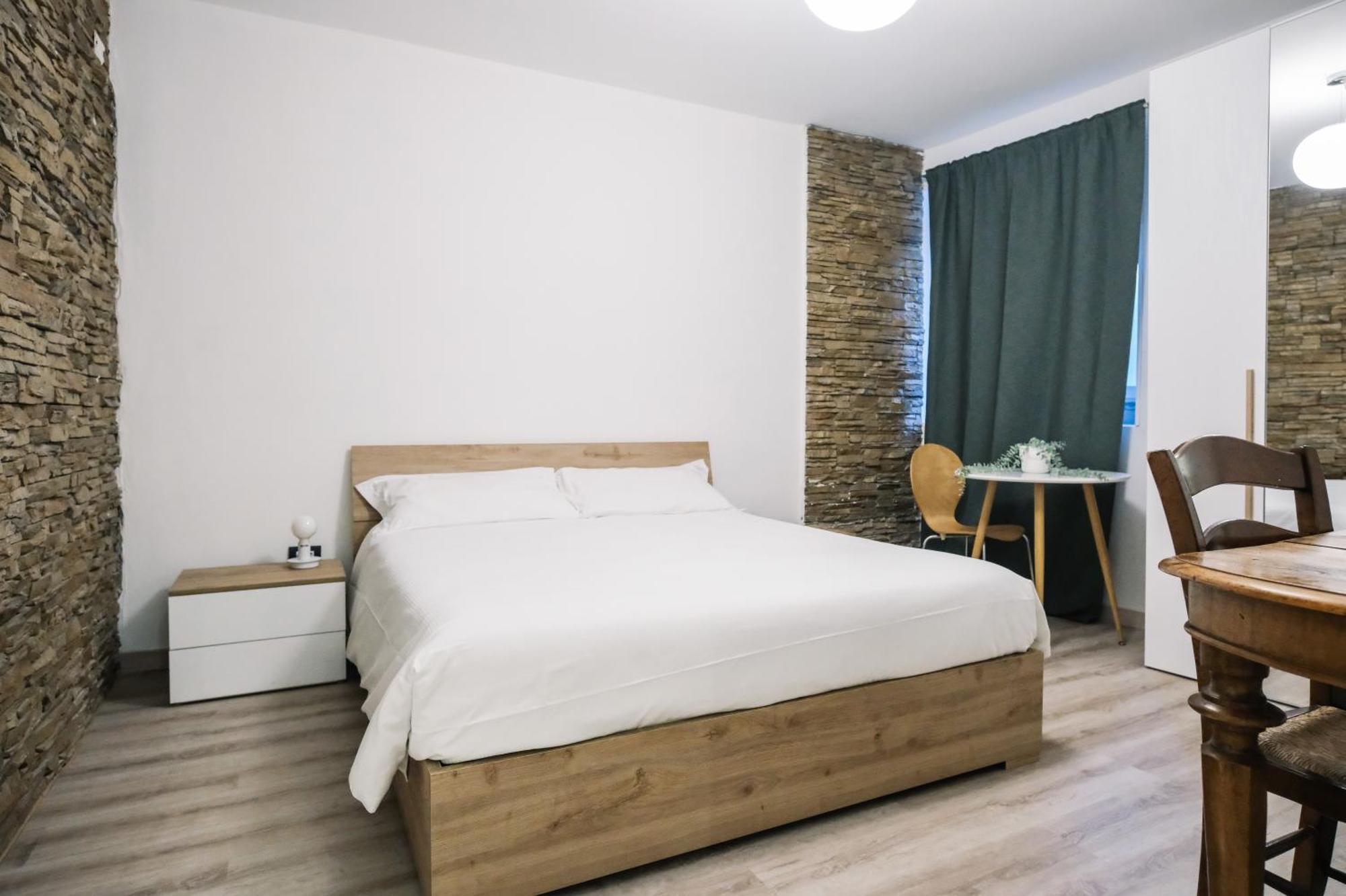 Flora Inn, Scotti'S House - Due Passi In Centro 베르가모 외부 사진